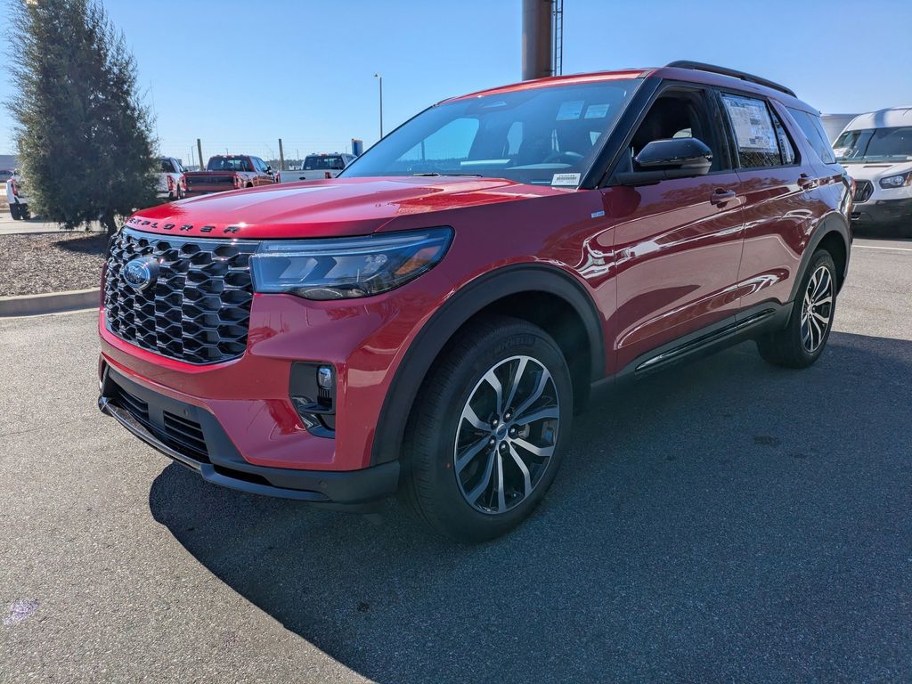2026 Ford Explorer ST-Line