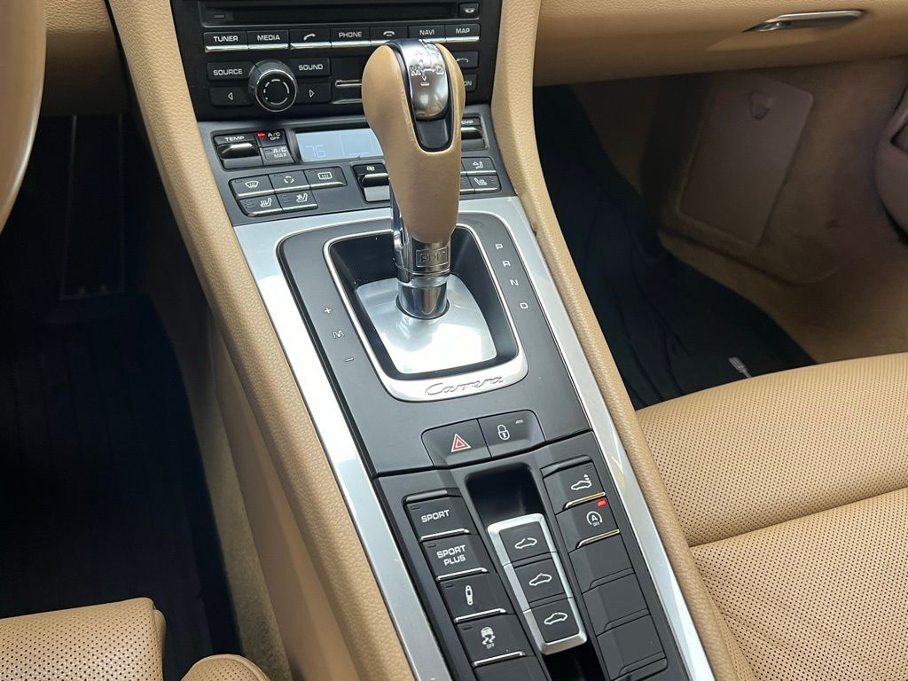 Thumbnail: 2012 Porsche 911 - 11