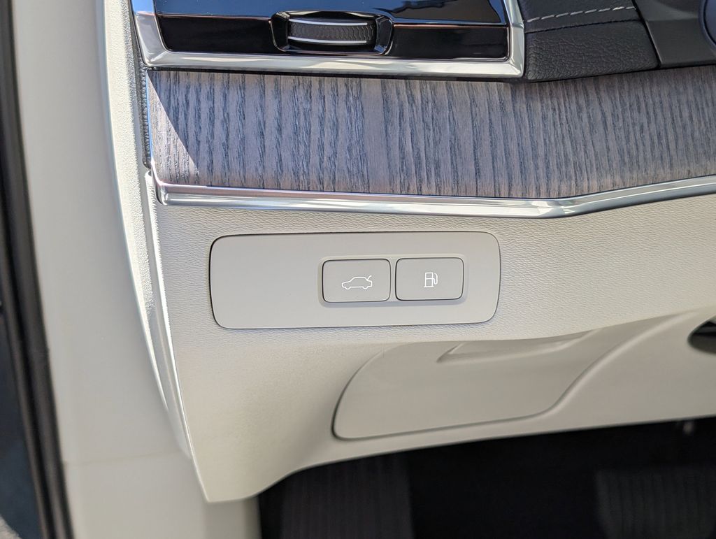 Used 2023 Blue Volvo Ultimate image 37