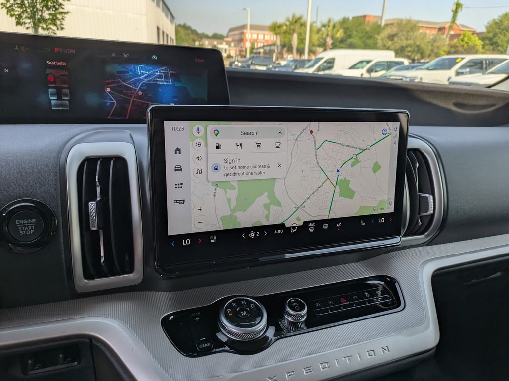 2026 Ford Expedition Active
