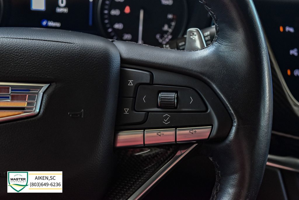Used 2024 Cadillac XT6 SUV