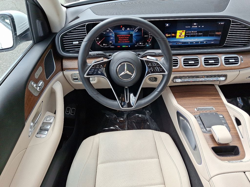 Thumbnail: 2025 Mercedes-Benz GLE - 11