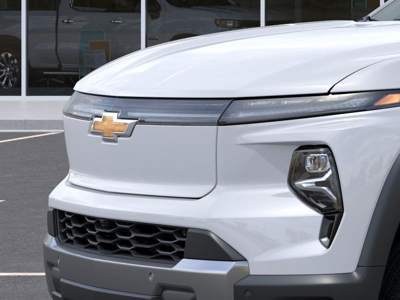 New 2026 Summit White Chevrolet LT image 13