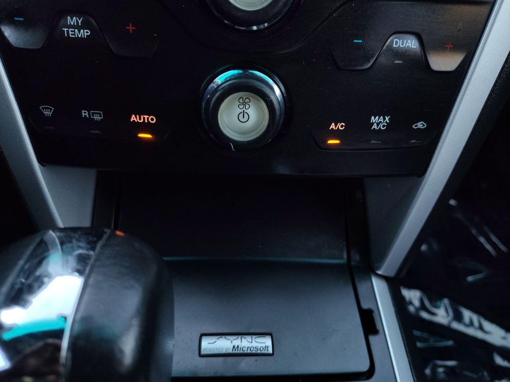 Used Car 2015 Ford Explorer  Xlt For Sale Under $12,000 In Austin, Texas