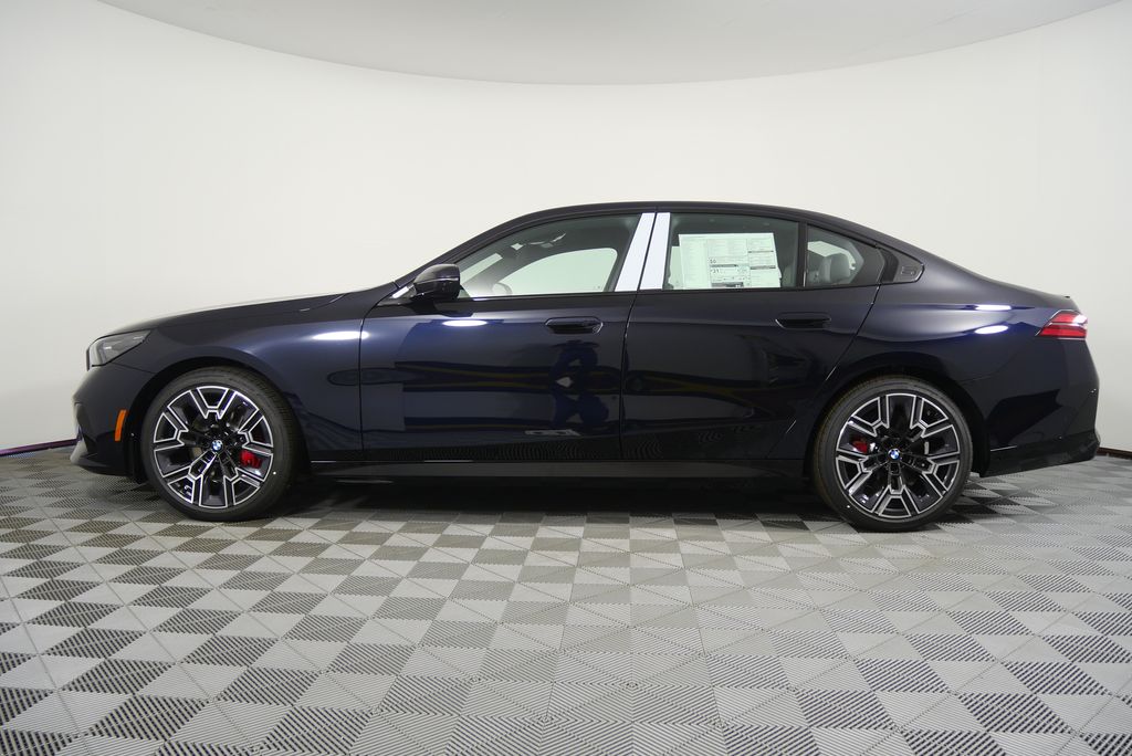 Thumbnail: 2026 BMW 5 Series - 6