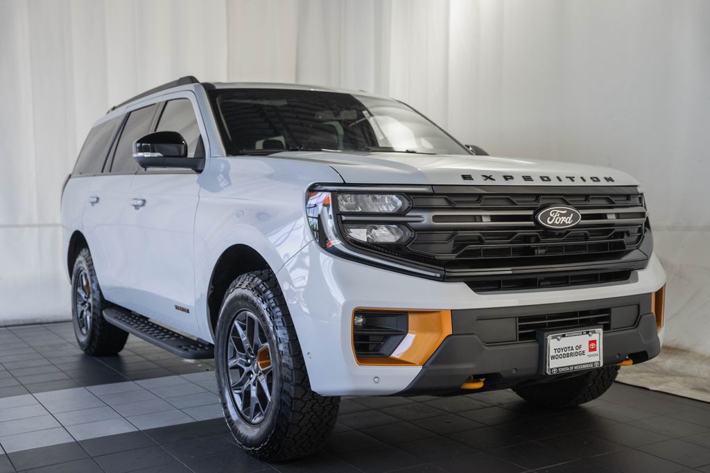 Space Silver Metallic 2025 Ford Expedition Tremor 4WD SUV / Crossover Four-Wheel Drive Automatic