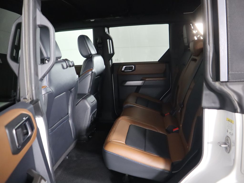 Thumbnail: 2022 Ford Bronco - 22