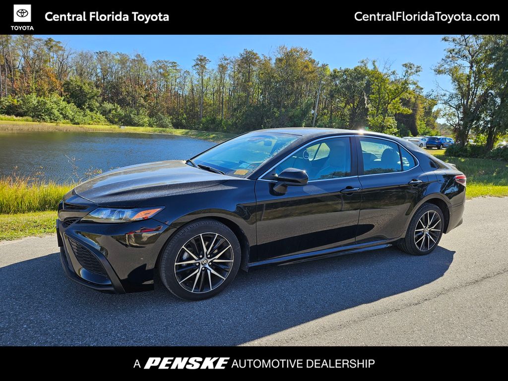 2021 Toyota Camry SE -
                Orlando, FL