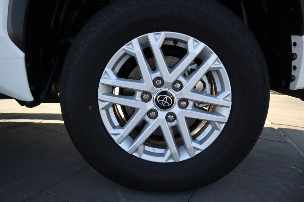 Thumbnail: 2024 Toyota Tundra - 29