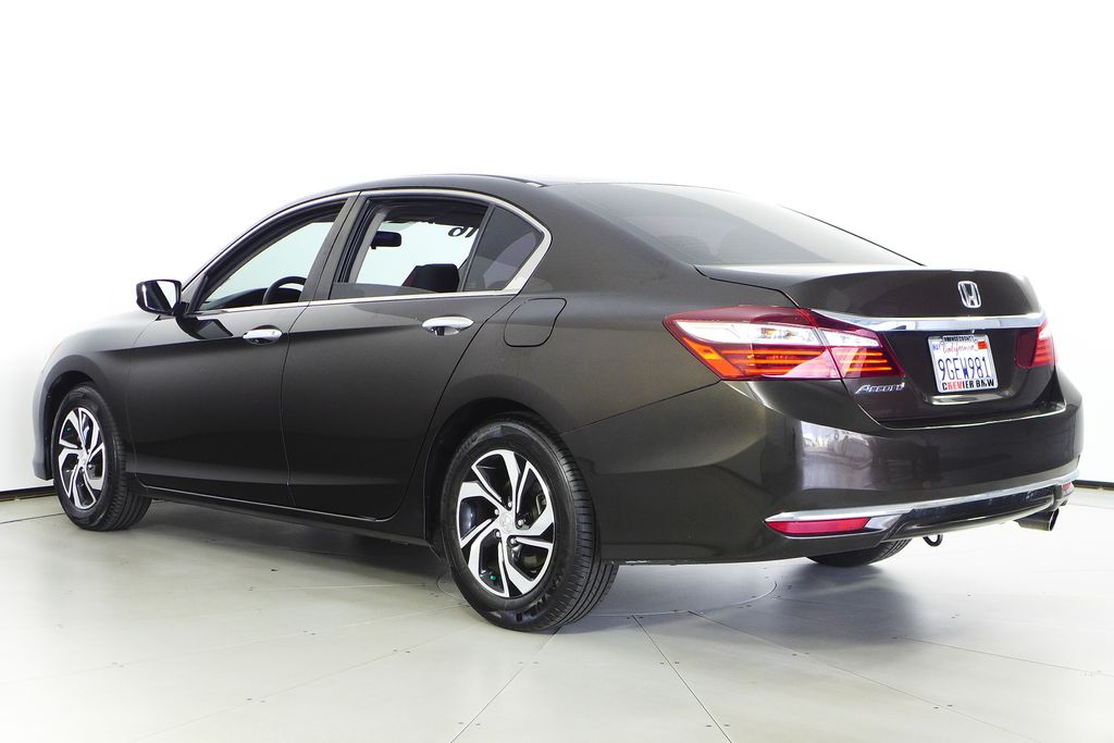 Thumbnail: 2016 Honda Accord - 9