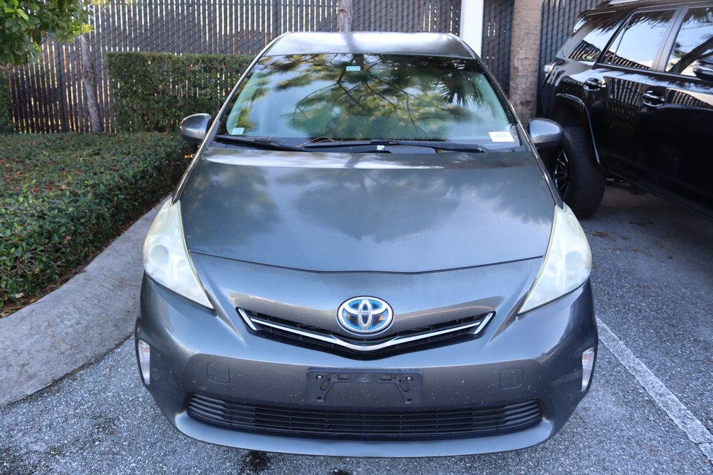 Thumbnail: 2012 Toyota Prius v - 5