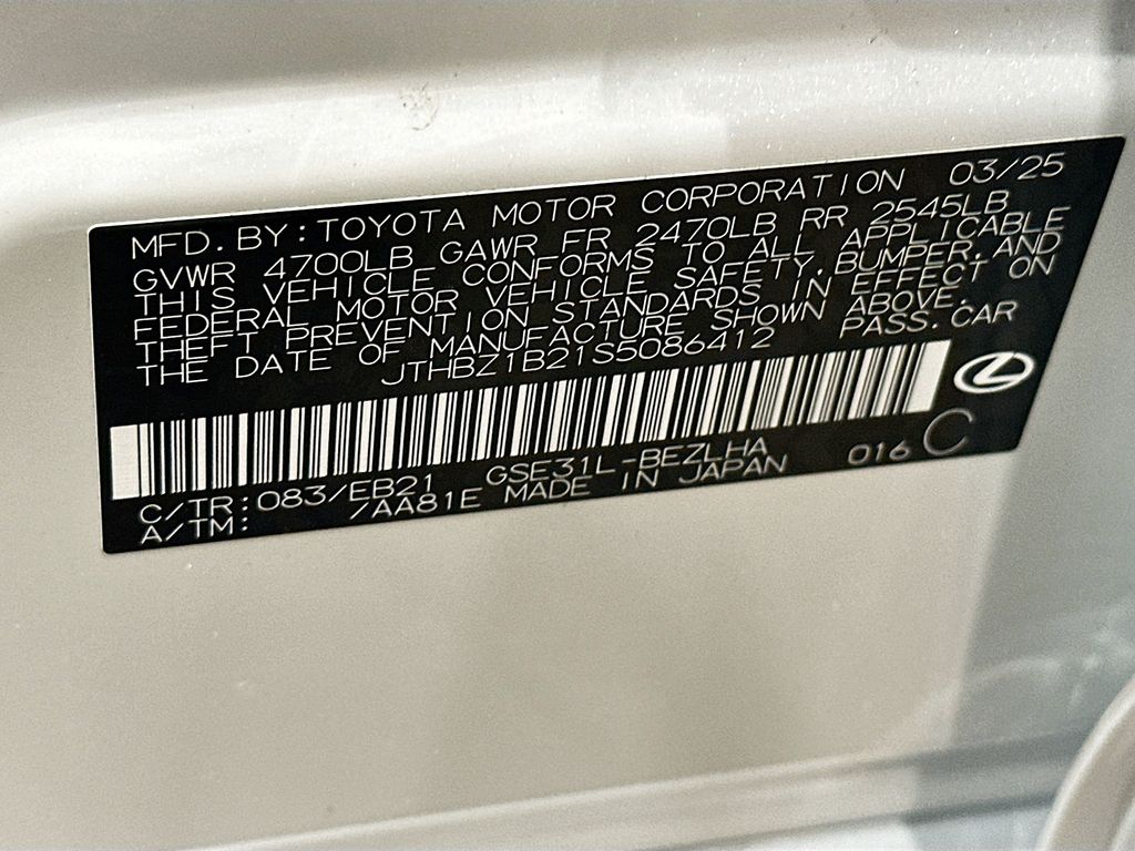 2025 Lexus IS 350 23