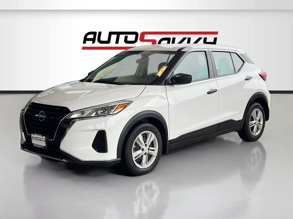 Used 2024 White Nissan S image 3