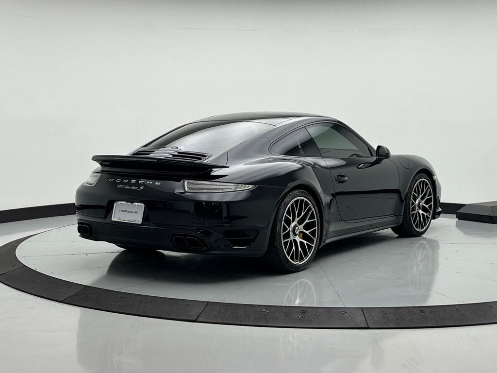 Thumbnail: 2015 Porsche 911 - 7