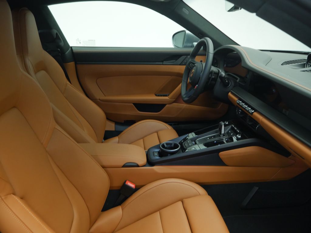 Thumbnail: 2026 Porsche 911 - 20