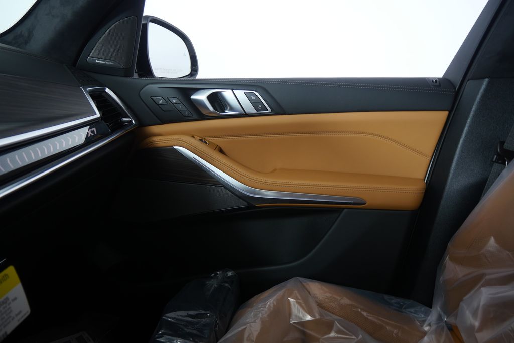 2026 BMW X7 xDrive40i 25