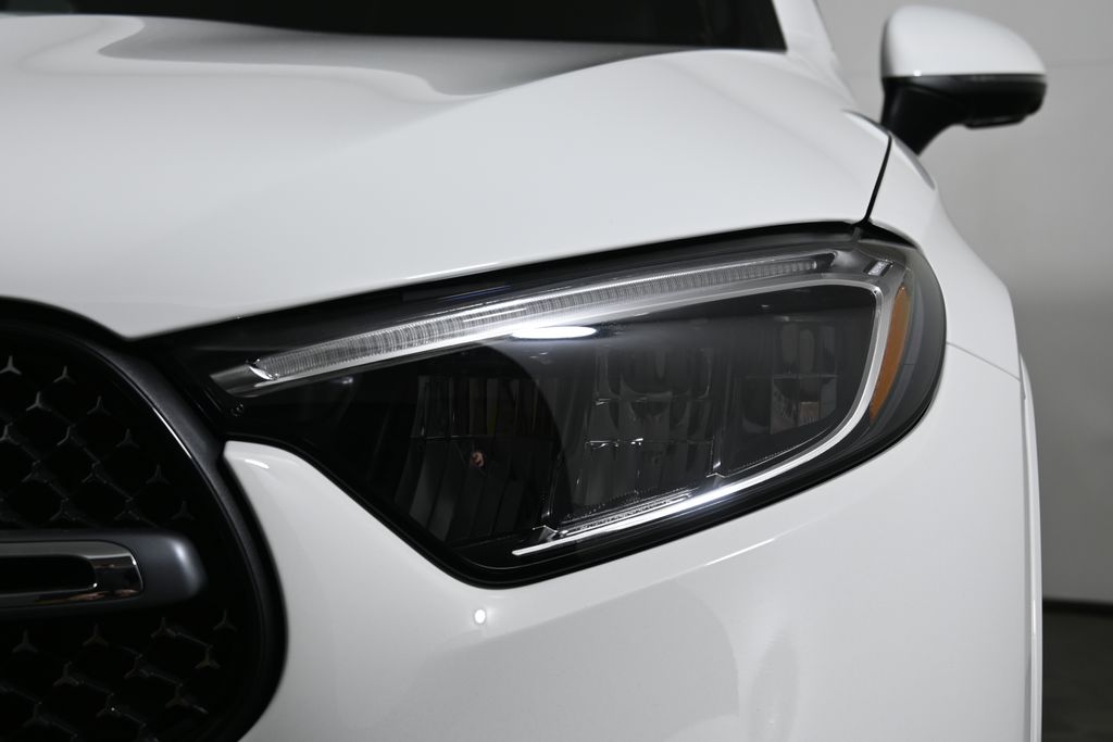 Thumbnail: 2026 Mercedes-Benz GLC - 10