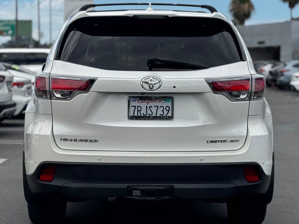 Used 2016 Toyota Highlander SUV