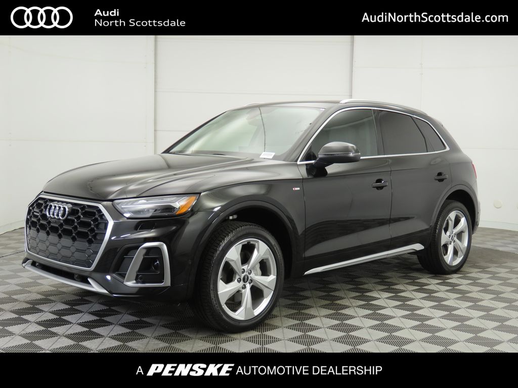 2022 Audi Q5 e Prestige Hero Image