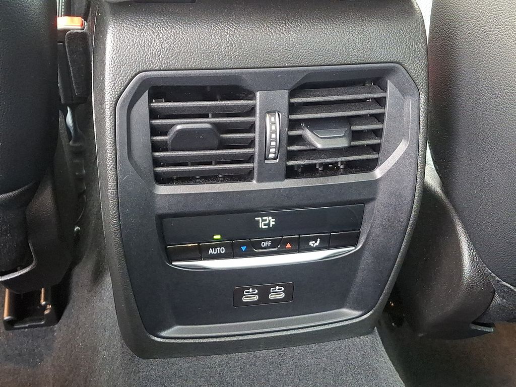 Thumbnail: 2023 BMW 3 Series - 11