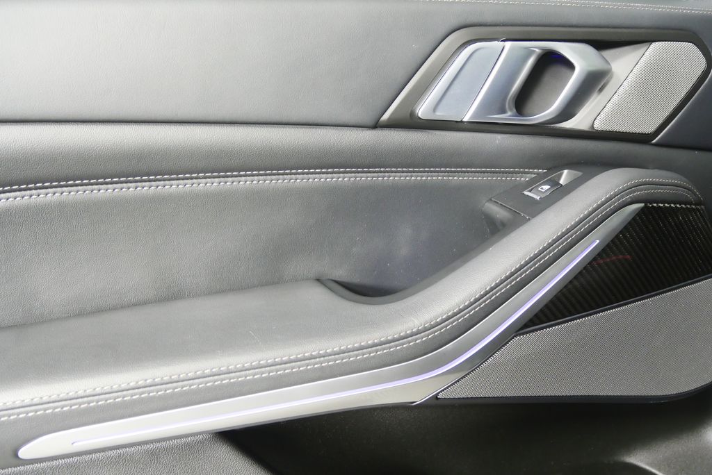 Thumbnail: 2022 BMW X5 - 15