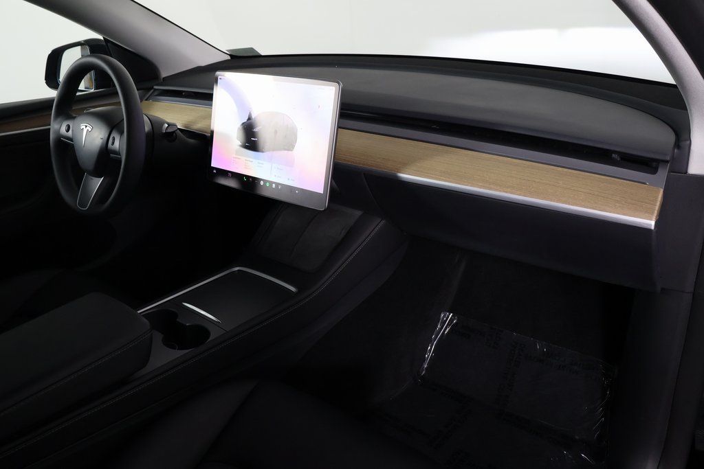 Thumbnail: 2023 Tesla Model Y - 9