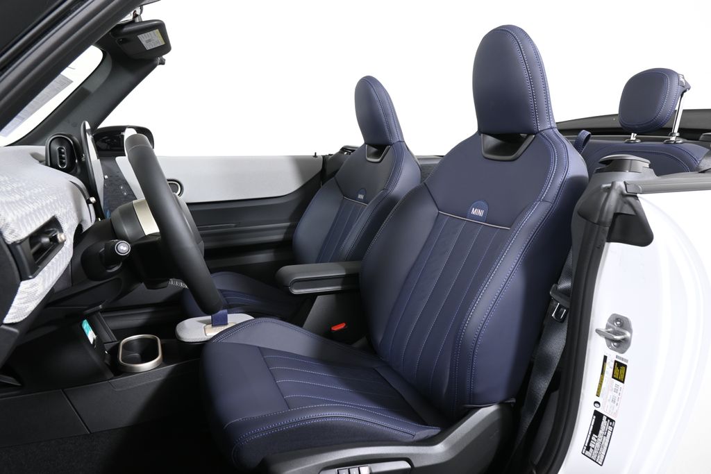 Thumbnail: 2026 MINI Cooper - 20