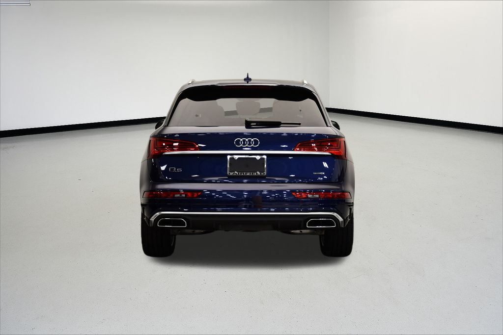 Thumbnail: 2025 Audi Q5 - 4