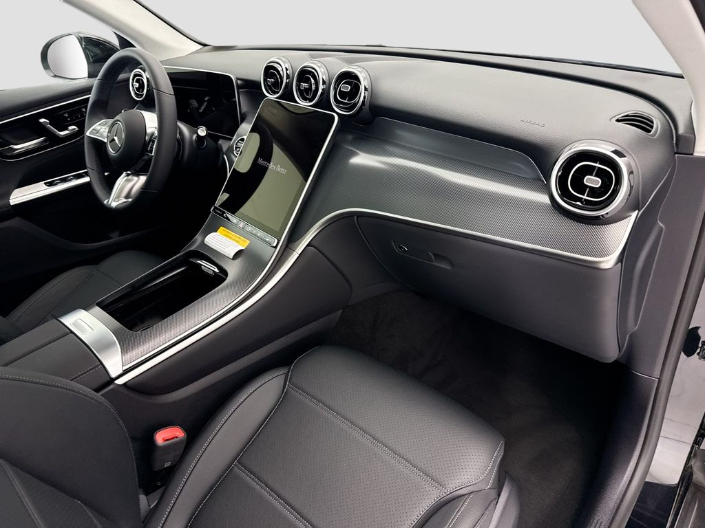 Thumbnail: 2026 Mercedes-Benz GLC - 15