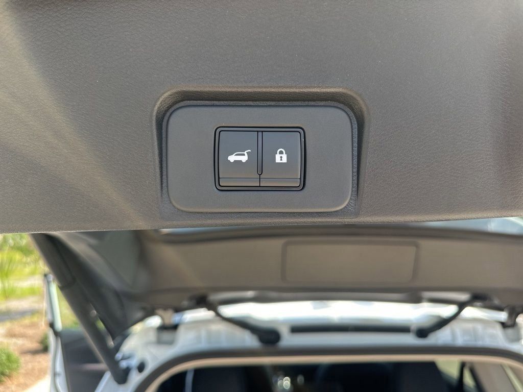 2025 Everest White Pearl Nissan Rogue Rock Creek AWD SUV