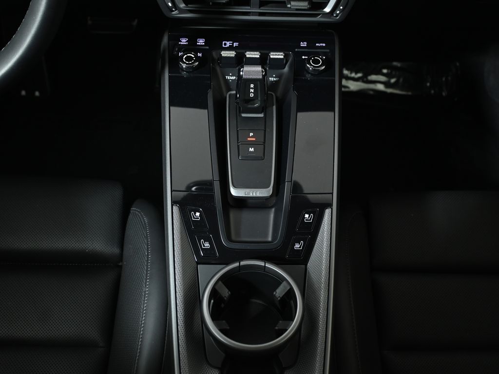 Thumbnail: 2022 Porsche 911 - 24