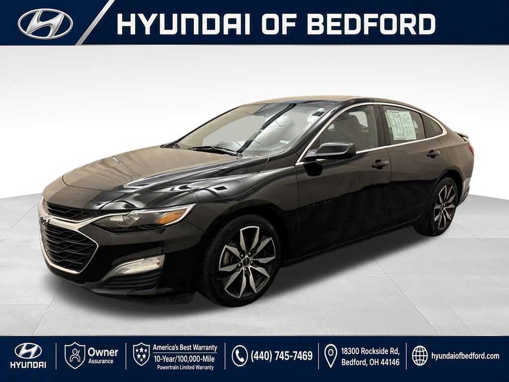 Mosaic Black Metallic 2022 Chevrolet Malibu Sedan Front-Wheel Drive Continuously Variable Transmission