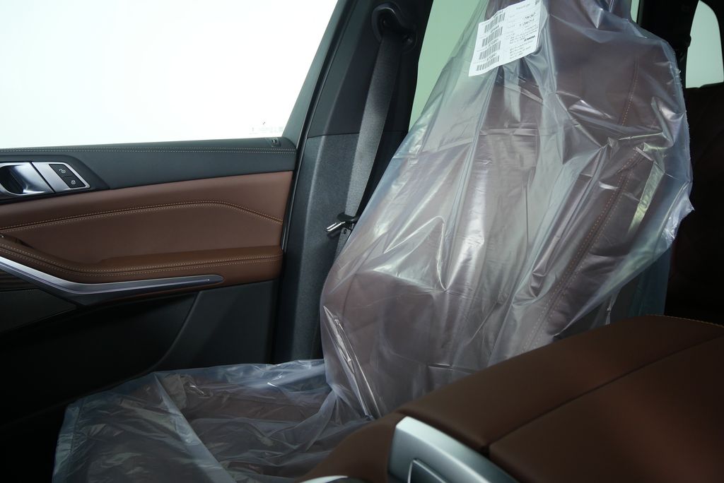 Thumbnail: 2026 BMW X5 - 23