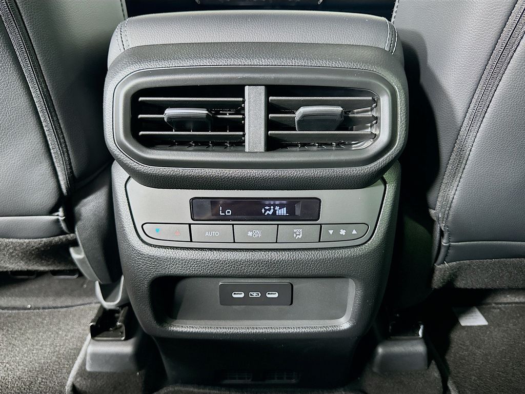 Thumbnail: 2025 Honda Pilot - 18