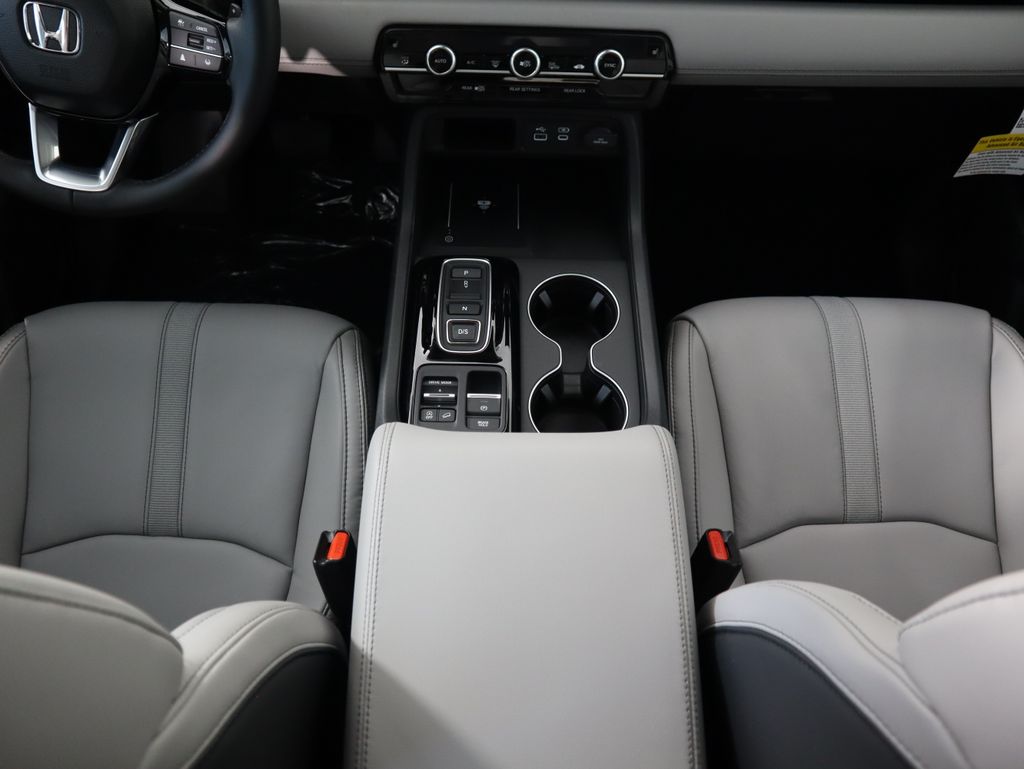 Thumbnail: 2025 Honda Pilot - 16