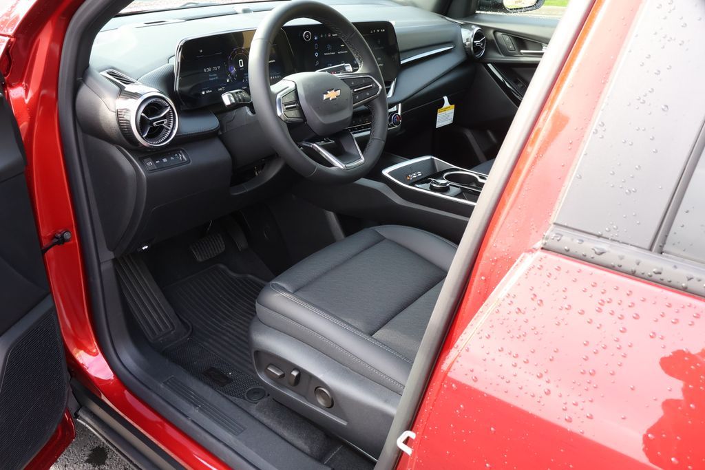 Thumbnail: 2027 Chevrolet Equinox - 13