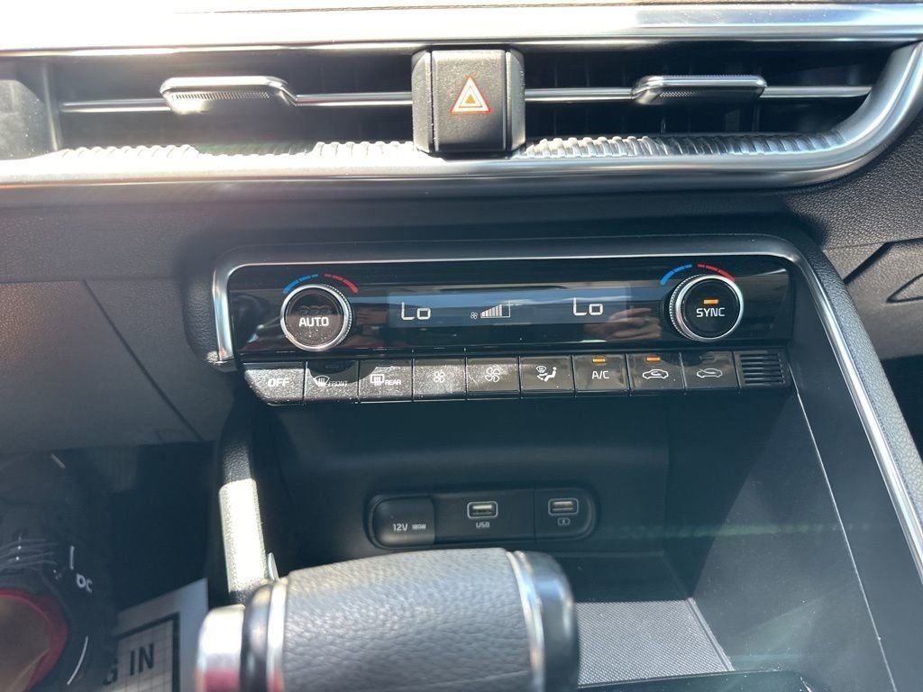2021 Crystal Beige Kia K5 EX FWD Sedan