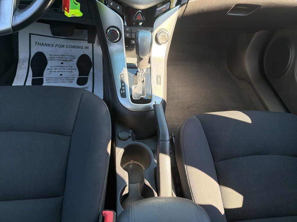 Thumbnail: 2014 Chevrolet Cruze - 16