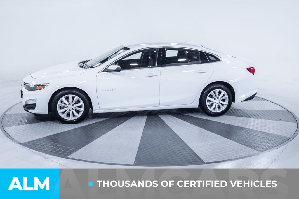 Used 2025 White Chevrolet LT image 4