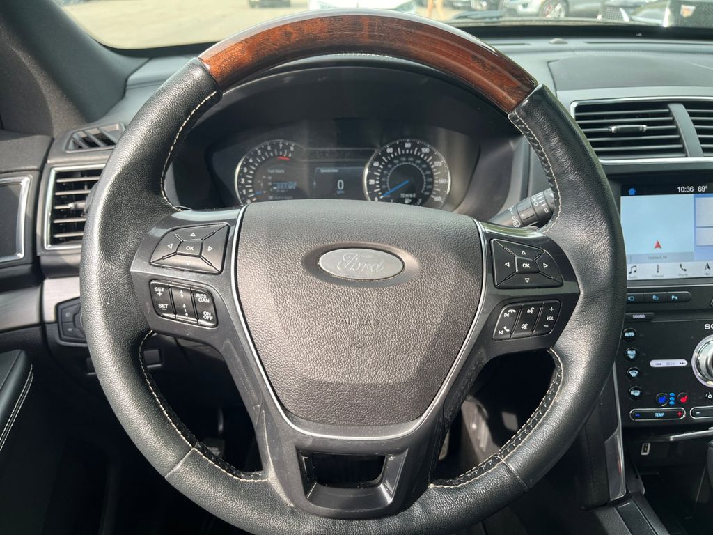 2019 Ford Explorer Platinum 10