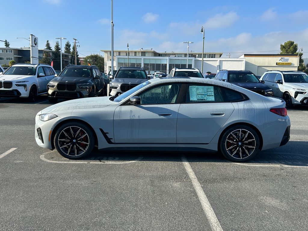 Thumbnail: 2025 BMW i4 - 2