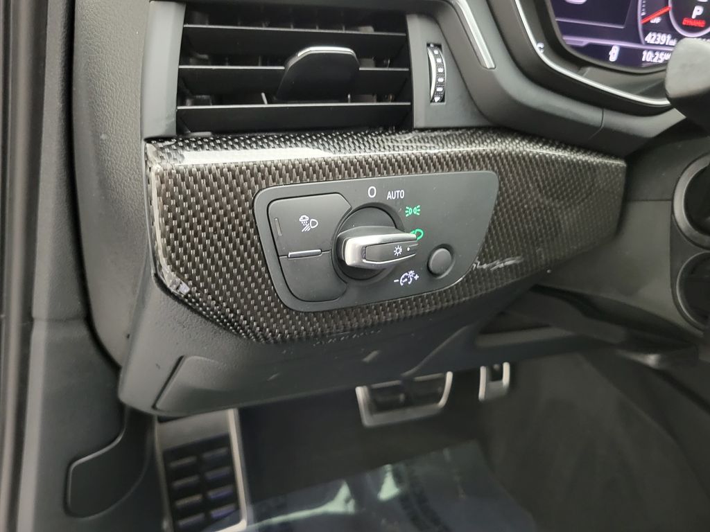 Thumbnail: 2019 Audi S4 - 27