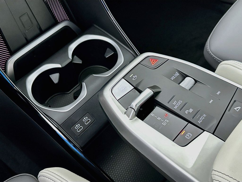 Thumbnail: 2026 BMW X1 - 15