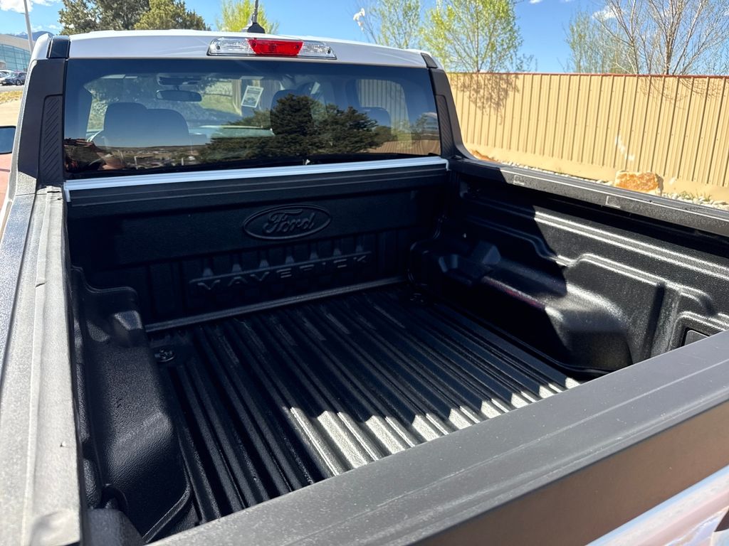 View vehicle photo 7