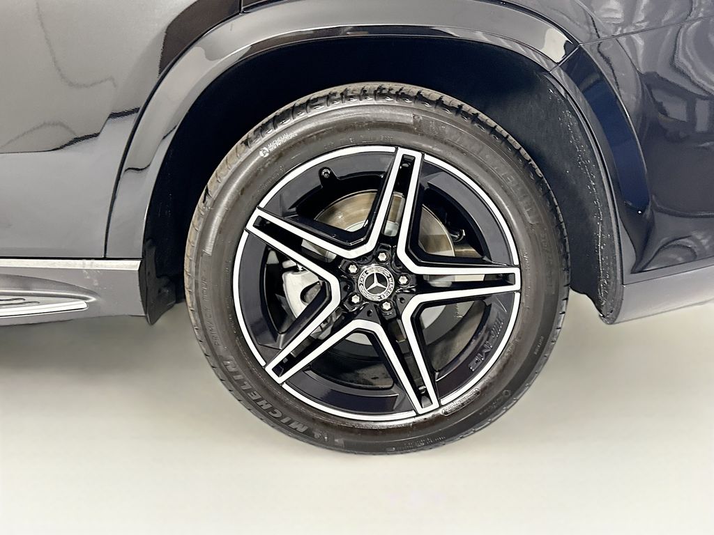 Thumbnail: 2026 Mercedes-Benz GLS - 32