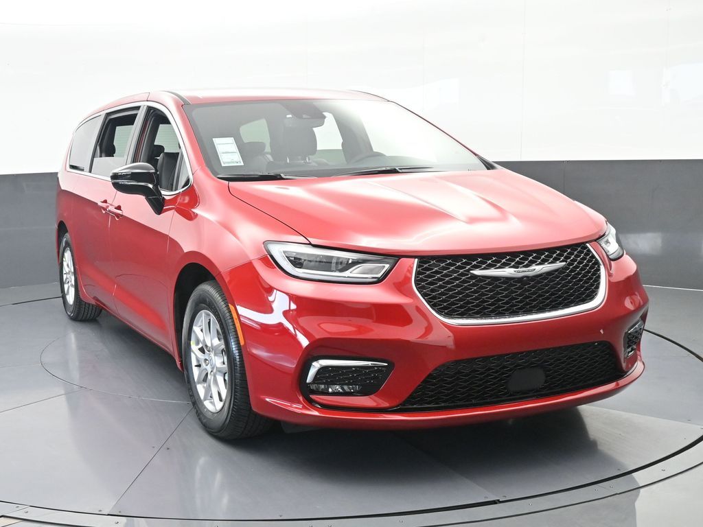 New 2026 Red Hot Pearlcoat Chrysler Select image 9