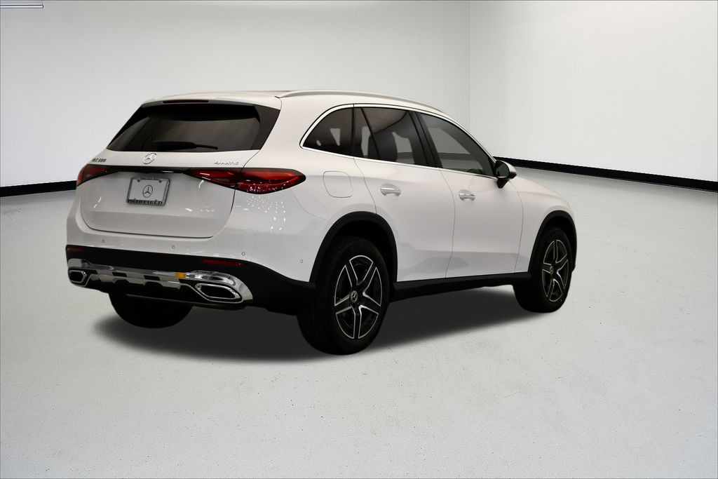 Thumbnail: 2026 Mercedes-Benz GLC - 5