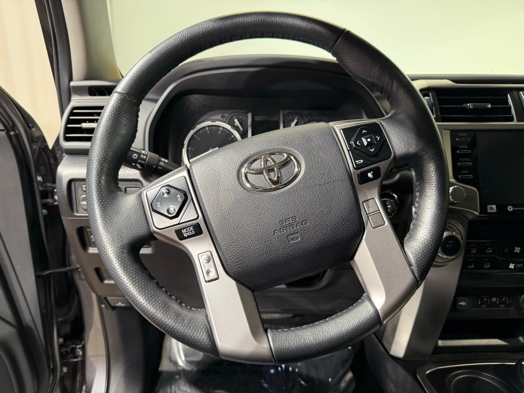 Thumbnail: 2023 Toyota 4Runner - 23