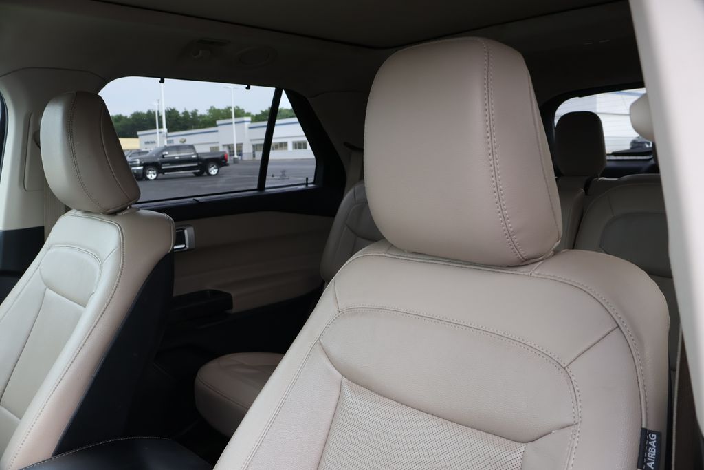 2020 Ford Explorer Limited 14