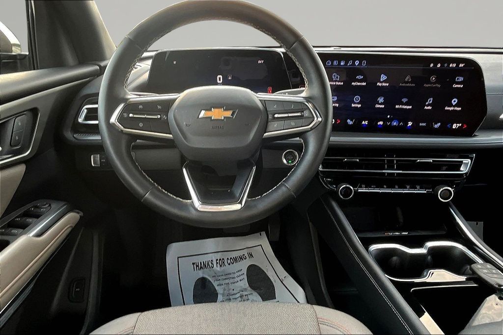 Used 2026 Chevrolet Traverse SUV